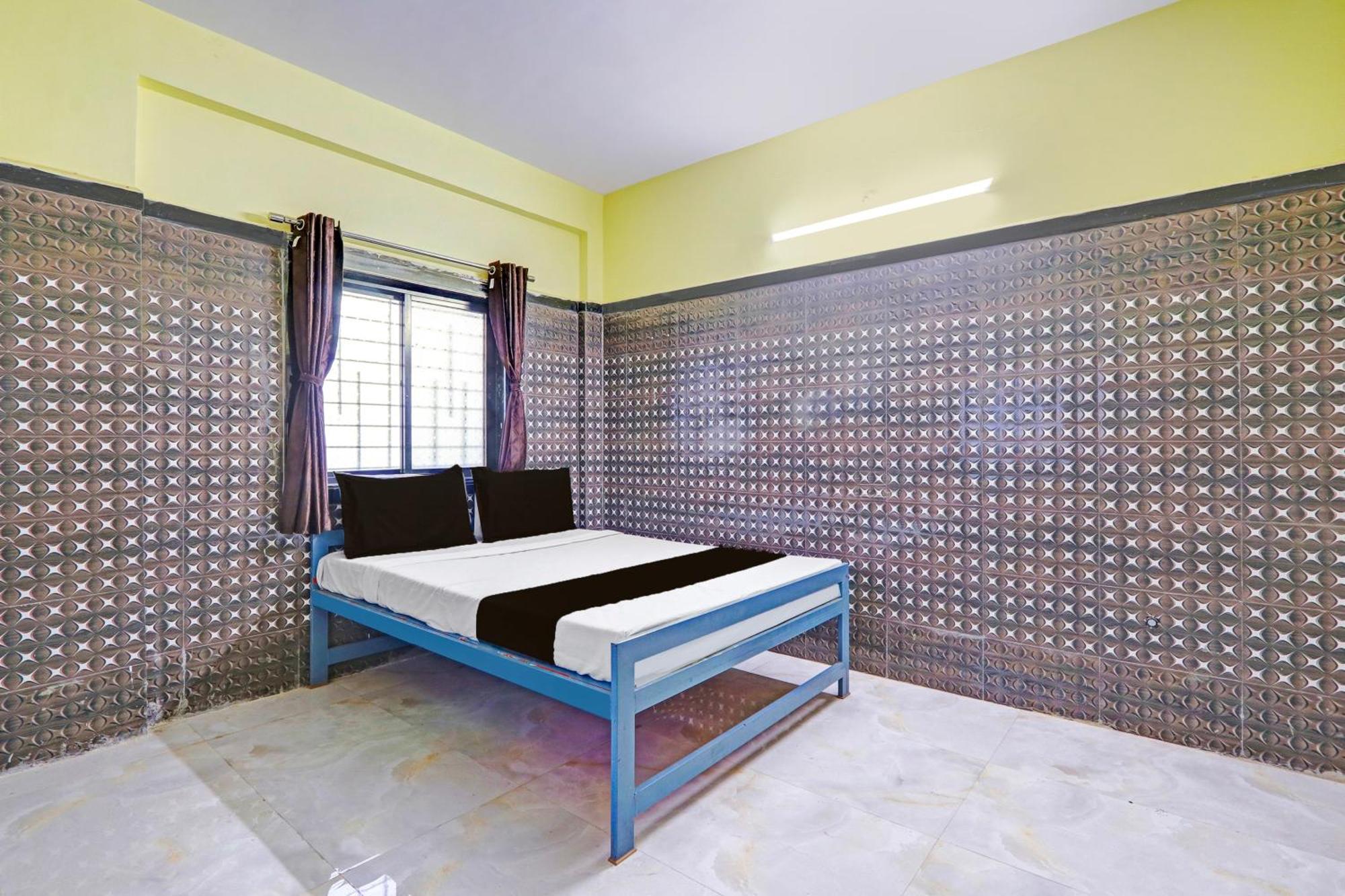 Hotel O Pankaj Hotel & Lodge Gangapur  Exteriör bild
