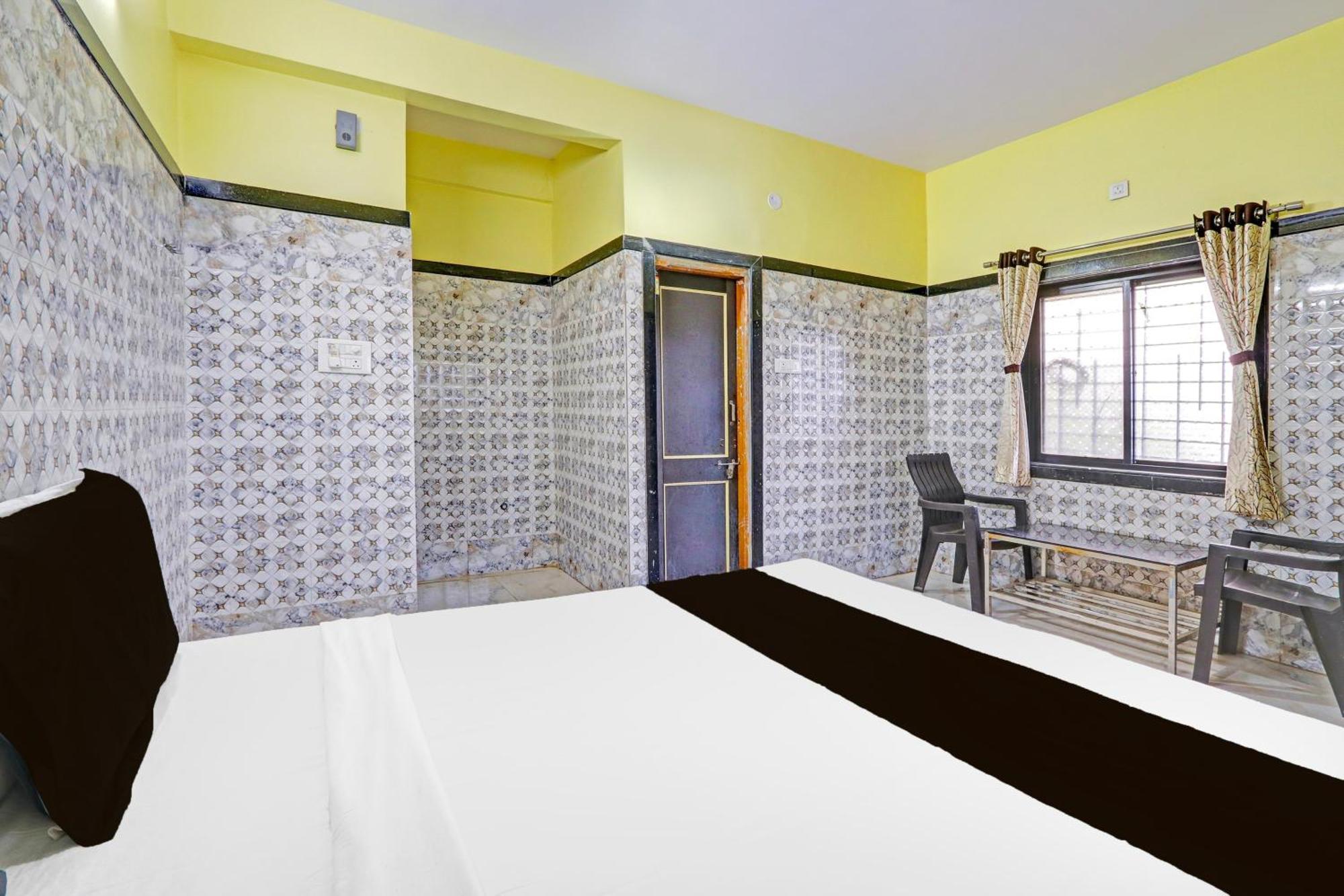 Hotel O Pankaj Hotel & Lodge Gangapur  Exteriör bild